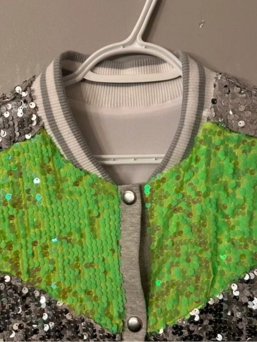 ⭐️ Performer Dancewear Small Weissman White and Silver Sequin Vest - Picture 4 of 8